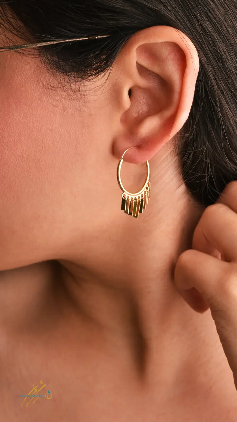 گوشواره حلقهای آویزدار — گوشواره طلای ۱۸ عیار گالری طلای شروین
